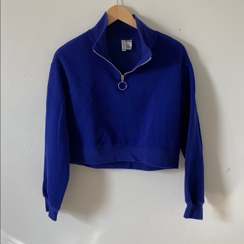 H&M Divided Puulover Crop Top